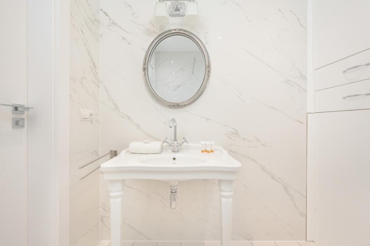 Aesthetic One Bedroom Apartment In Wroclaw By Noclegi Renters Dış mekan fotoğraf